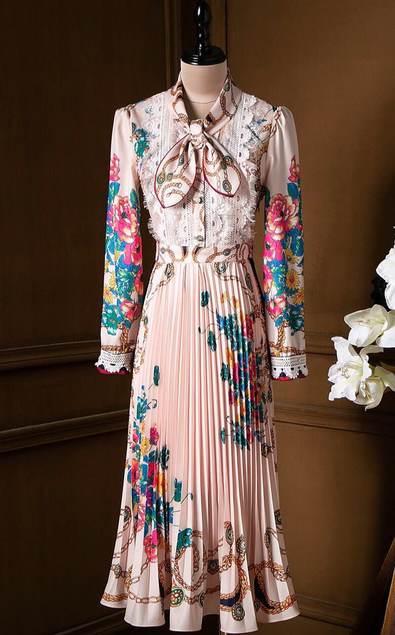 Gracefully Styled Dress for Any Occasion