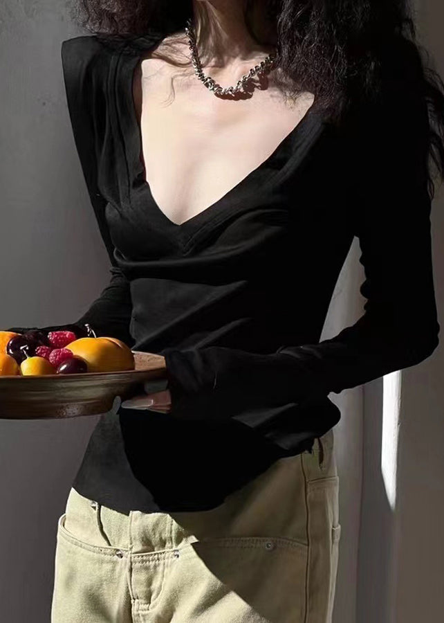 Beautifully Finished Top in a Timeless Design