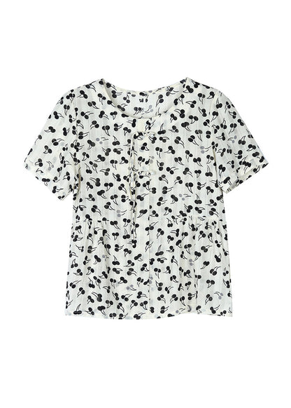 Beautifully Crafted Blouse in a Classic Style