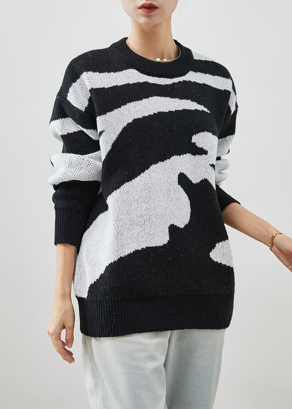 Beautifully Crafted Top in a Classic Style