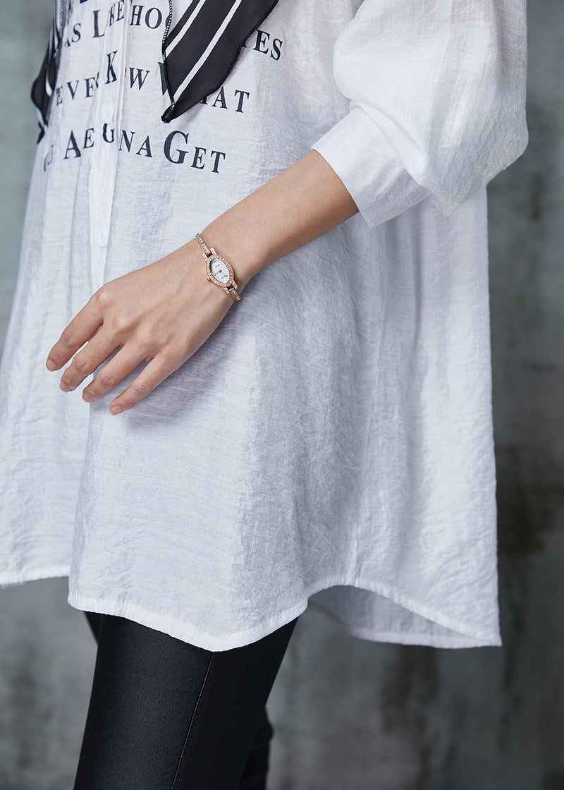 Sophisticated Blouse with a Clean Classic Look