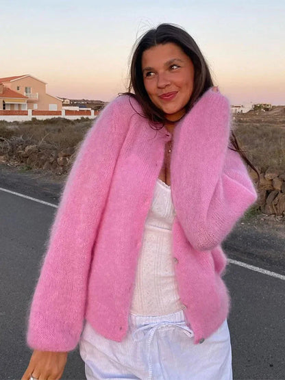 Beautifully Finished Cardigan in a Timeless Design