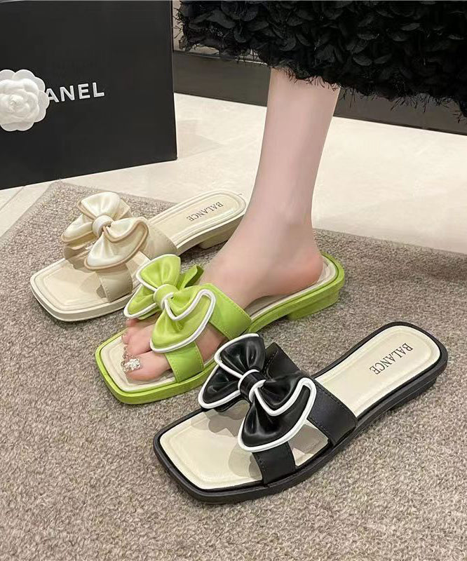 Classic Vintage Sandals with a Flattering Fit