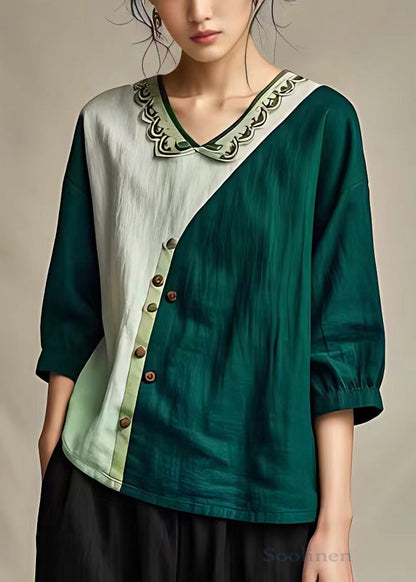 Classic Vintage Shirt with a Flattering Fit
