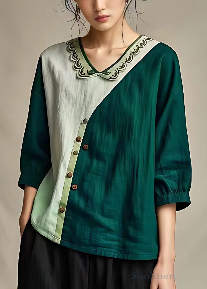 Classic Vintage Shirt with a Flattering Fit
