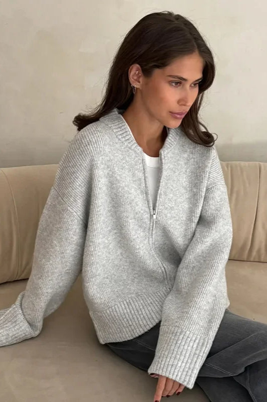 Well Tailored Cardigan with a Graceful Silhouette