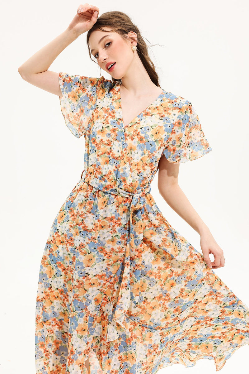 Well Tailored Dress with a Graceful Silhouette