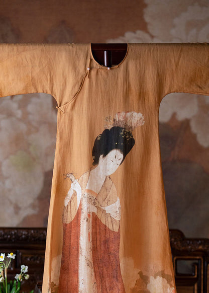 Beautifully Crafted Dress in a Classic Style