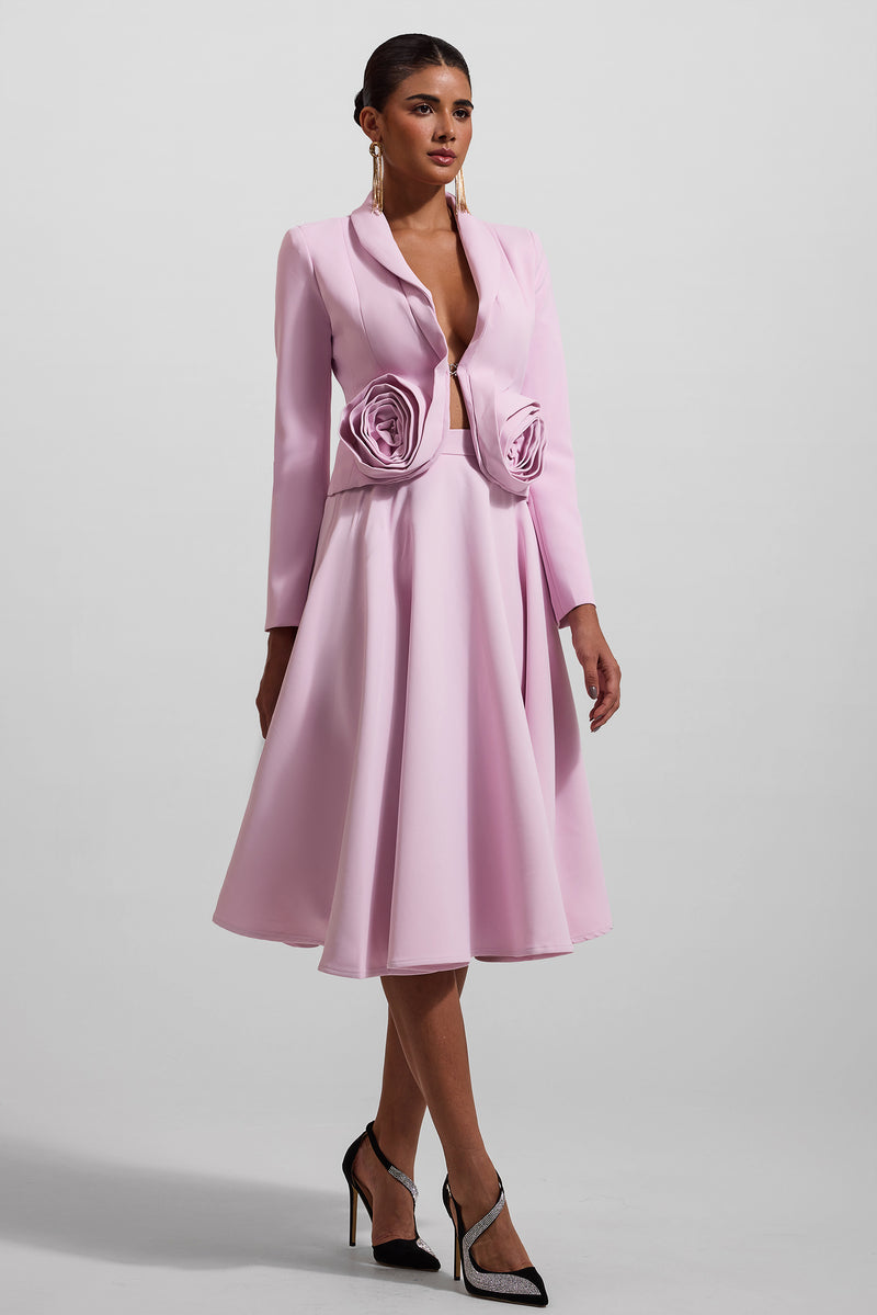 Sophisticated Garment with a Clean Classic Look