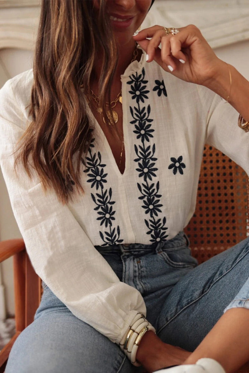 Well Tailored Blouse with a Graceful Silhouette