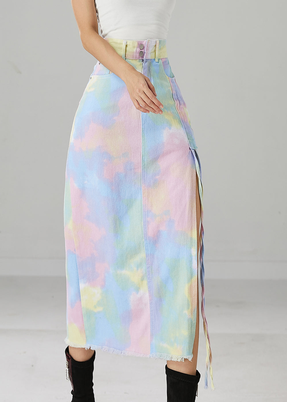 Well Tailored Garment with a Graceful Silhouette