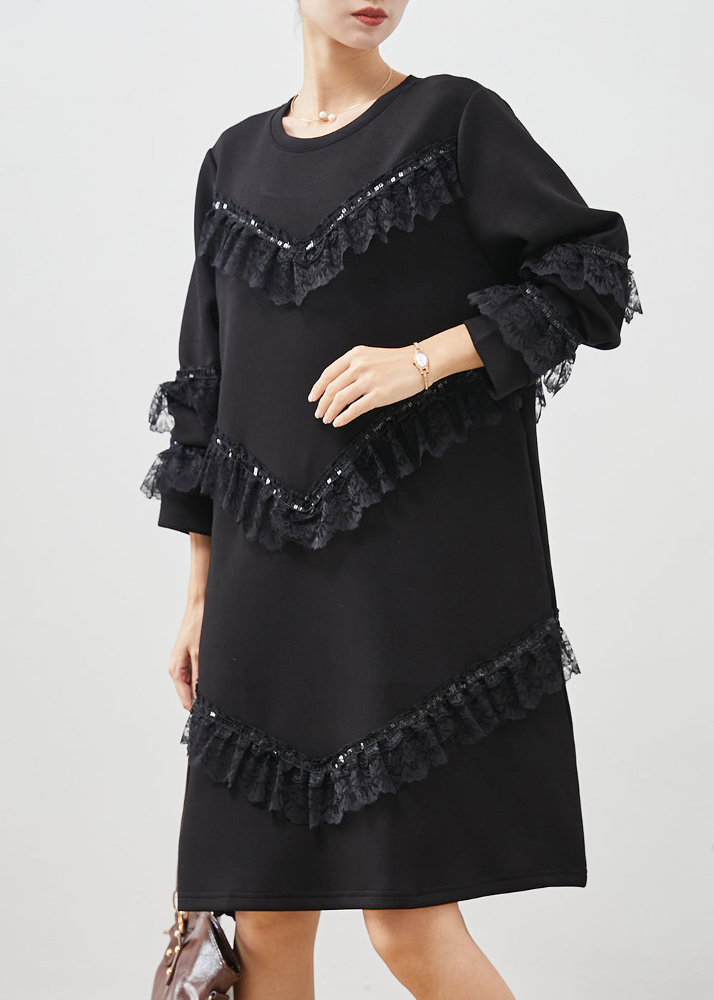 Beautifully Crafted Dress in a Classic Style