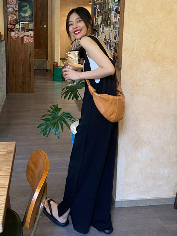 Effortlessly Elegant Garment with a Timeless Design