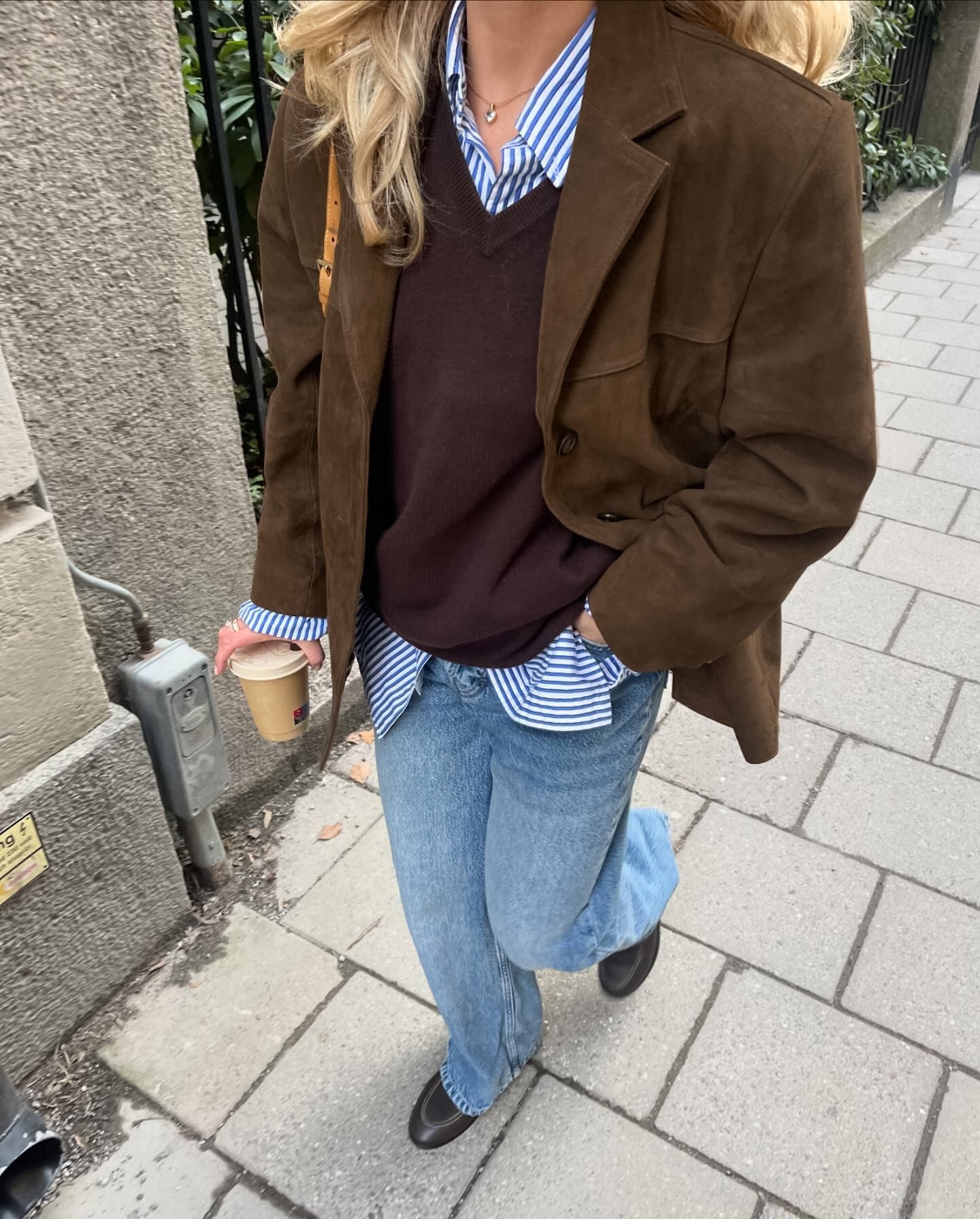 Effortlessly Elegant Jacket with a Timeless Design