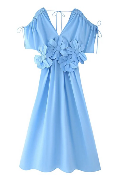 Gracefully Styled Dress for Any Occasion
