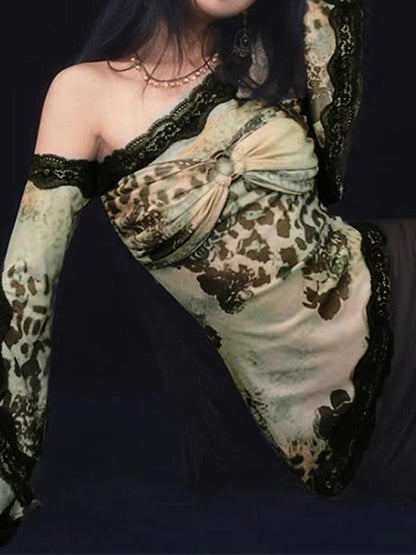 Gracefully Styled Garment for Any Occasion