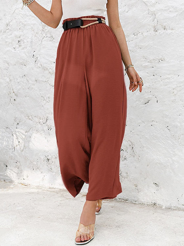 Effortlessly Elegant Pants with a Timeless Design