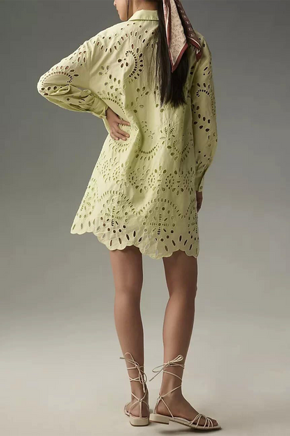 Well Tailored Blouse with a Graceful Silhouette