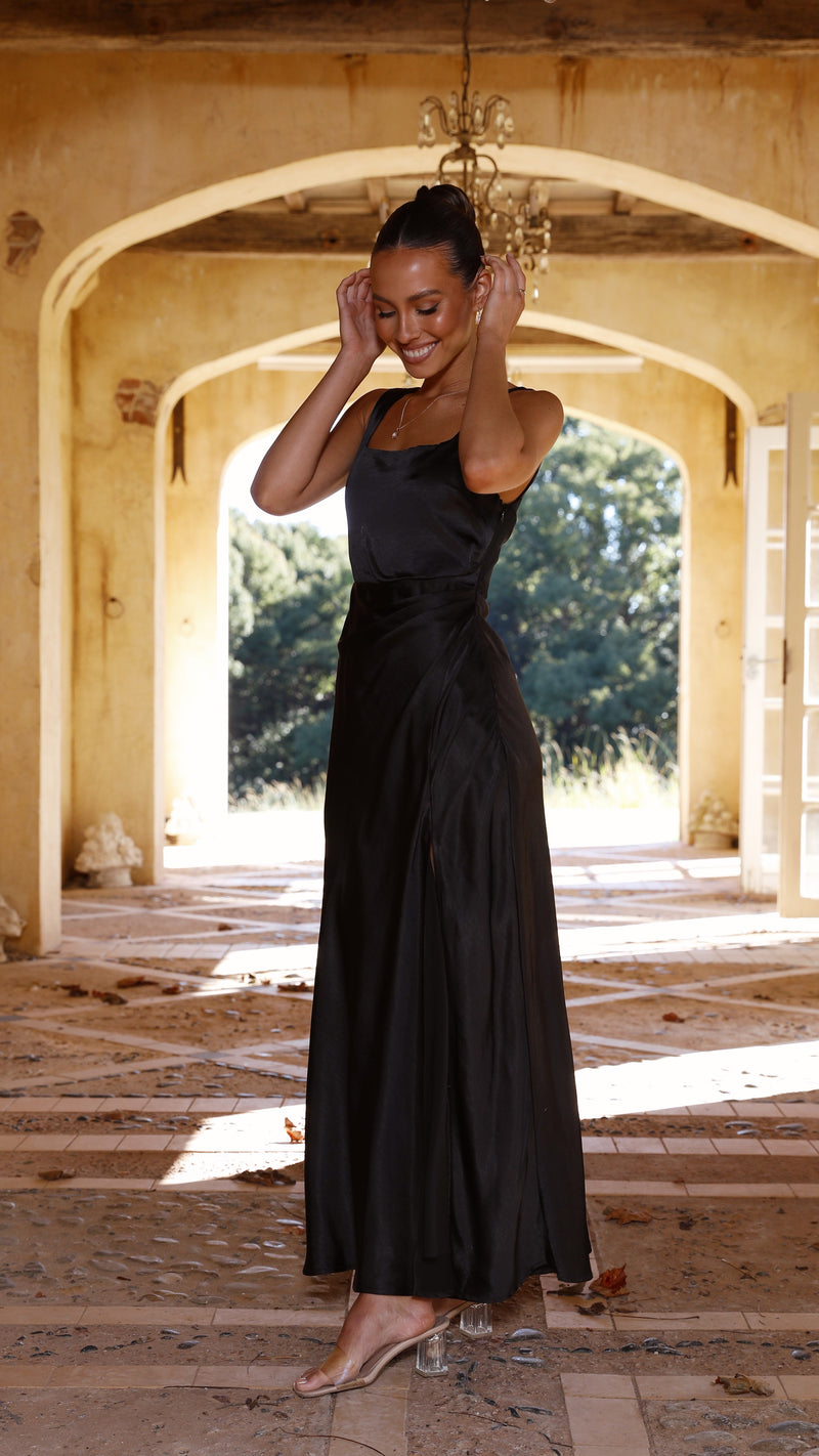 Polished Dress with an Effortless Classic Look