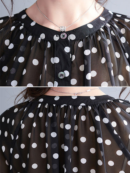 Classic Vintage & Enduringly Stylish Blouse