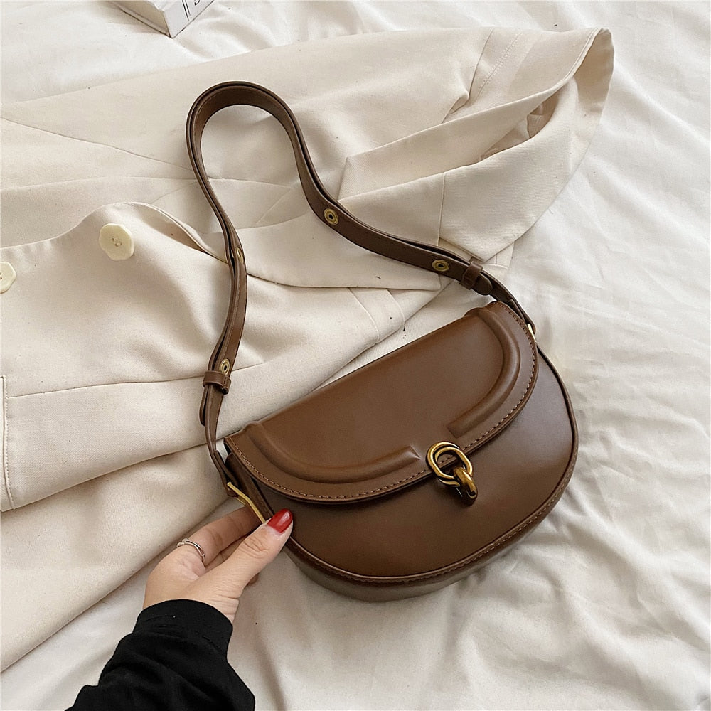 Polished Bag with an Effortless Classic Look