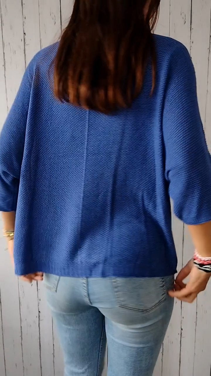 Beautifully Finished Top in a Timeless Design