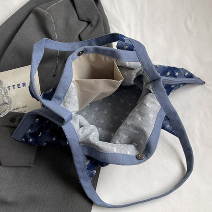 Polished Bag with an Effortless Classic Look