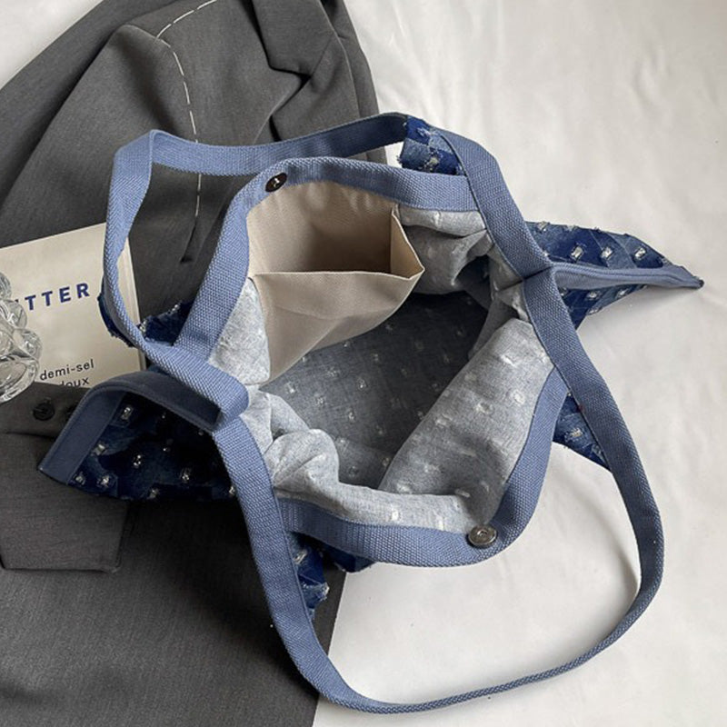 Polished Bag with an Effortless Classic Look