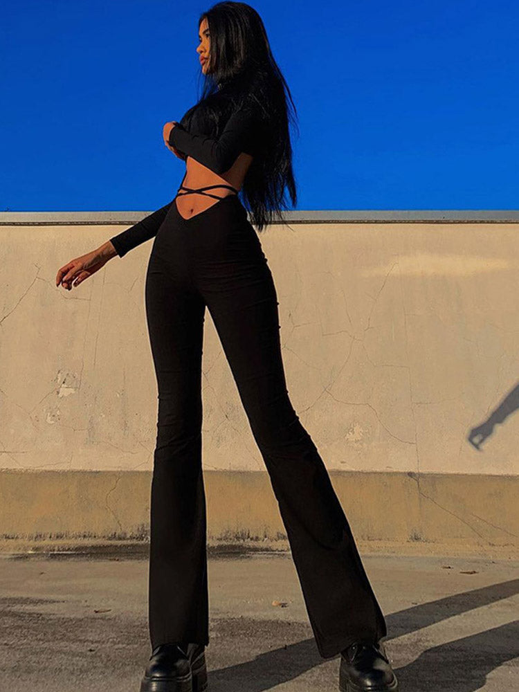 Well Tailored Trousers with a Graceful Silhouette