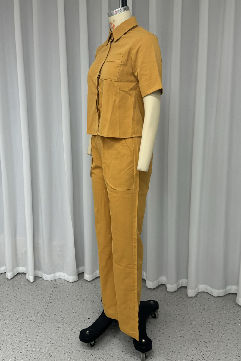 Effortlessly Elegant Garment with a Timeless Design