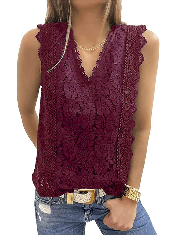 Effortlessly Elegant Top with a Timeless Design