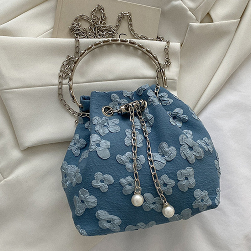 Effortlessly Elegant Bag with a Timeless Design