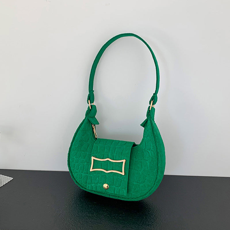 Sophisticated Bag with a Clean Classic Look