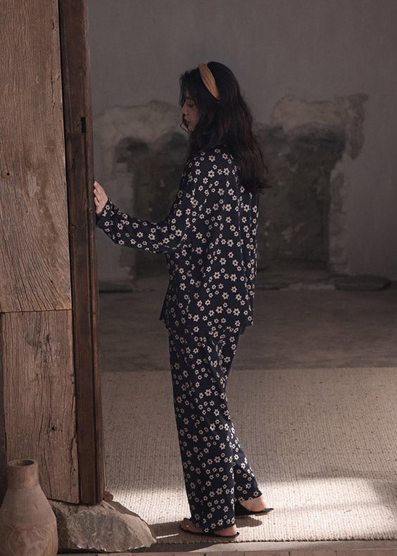 Classic Vintage Garment with a Flattering Fit