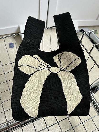 Elegantly Styled Bag for Everyday Wear