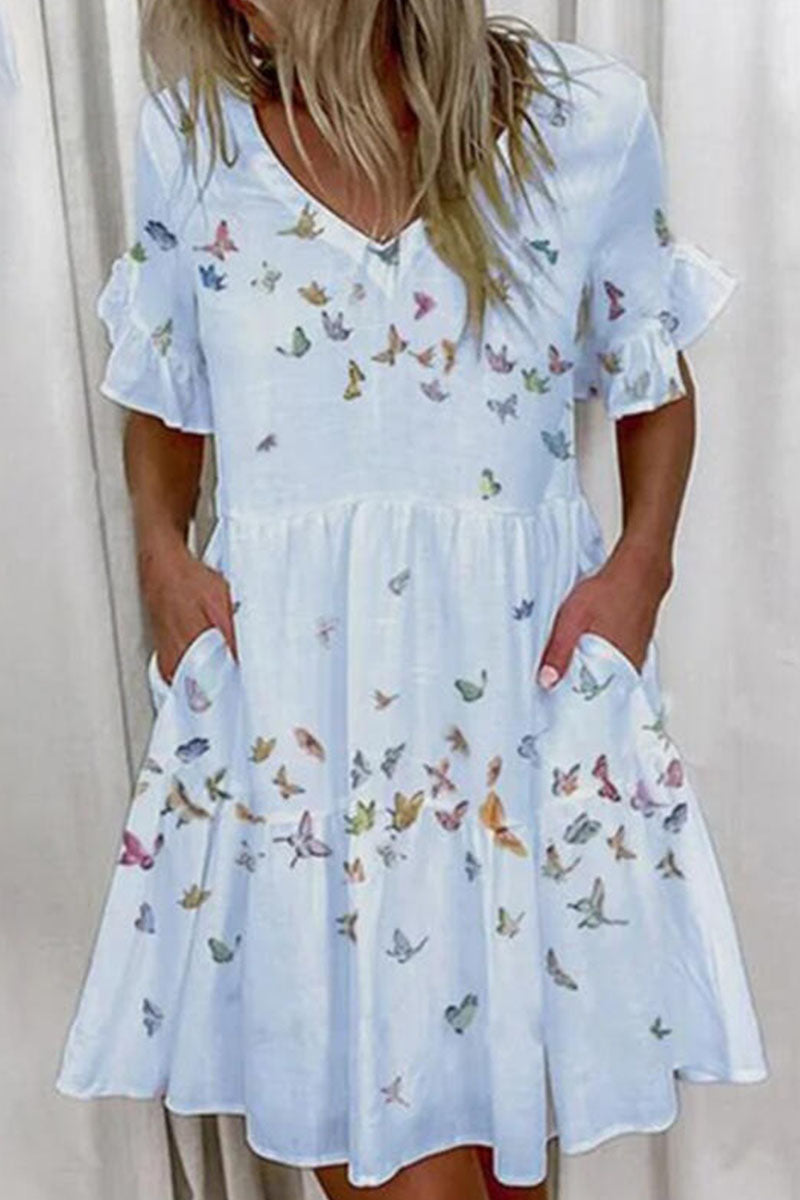 Beautifully Finished Dress in a Timeless Design