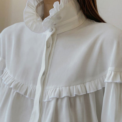 Classic Vintage Shirt with a Flattering Fit
