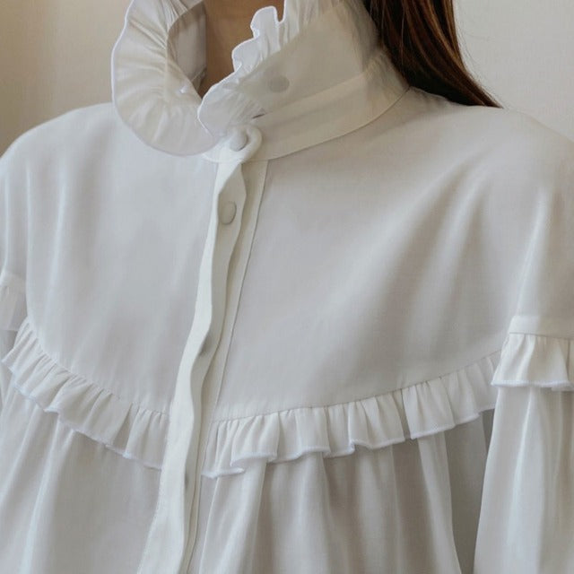 Classic Vintage Shirt with a Flattering Fit