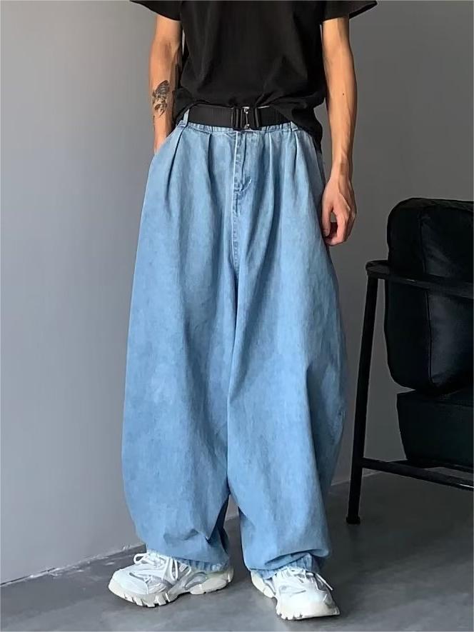 Well Tailored Garment with a Graceful Silhouette