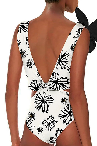 Classic Vintage Swimsuit with a Flattering Fit