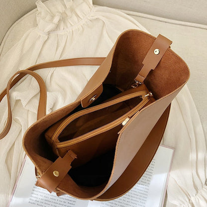 Polished Bag with an Effortless Classic Look
