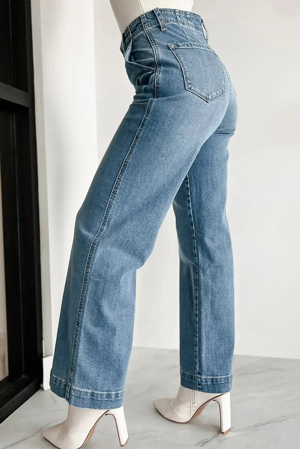 Beautifully Crafted Garment in a Classic Style