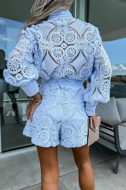Effortlessly Elegant Garment with a Timeless Design