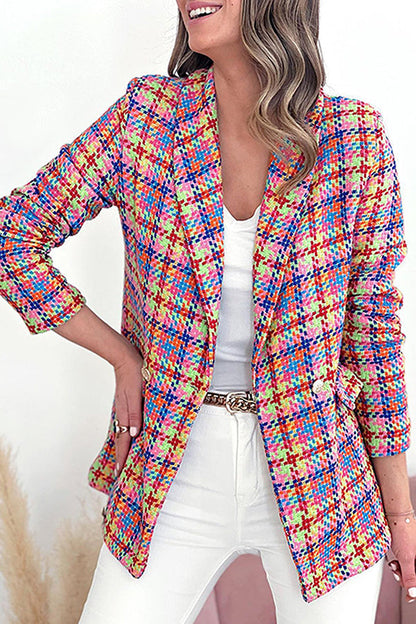 Effortlessly Elegant Jacket with a Timeless Design