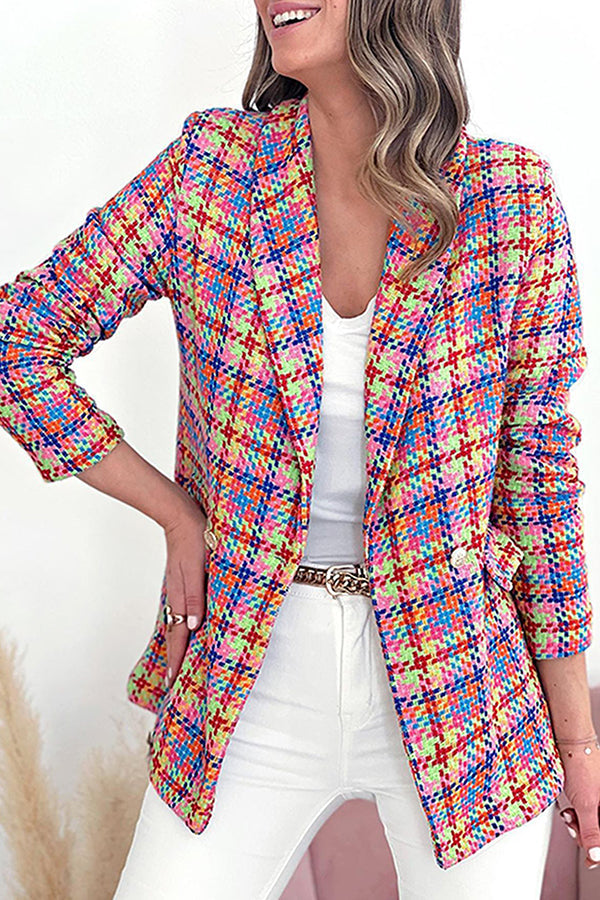 Effortlessly Elegant Jacket with a Timeless Design