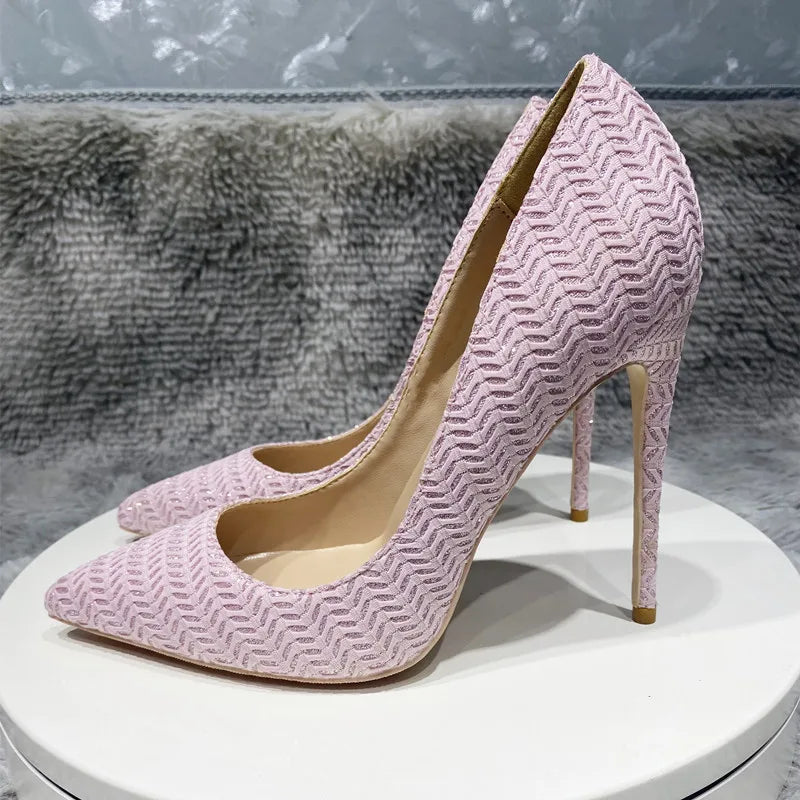 Effortlessly Elegant Shoes with a Timeless Design