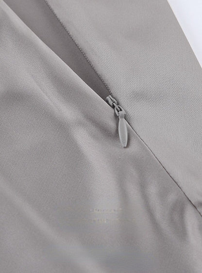 Effortlessly Elegant Garment with a Timeless Design