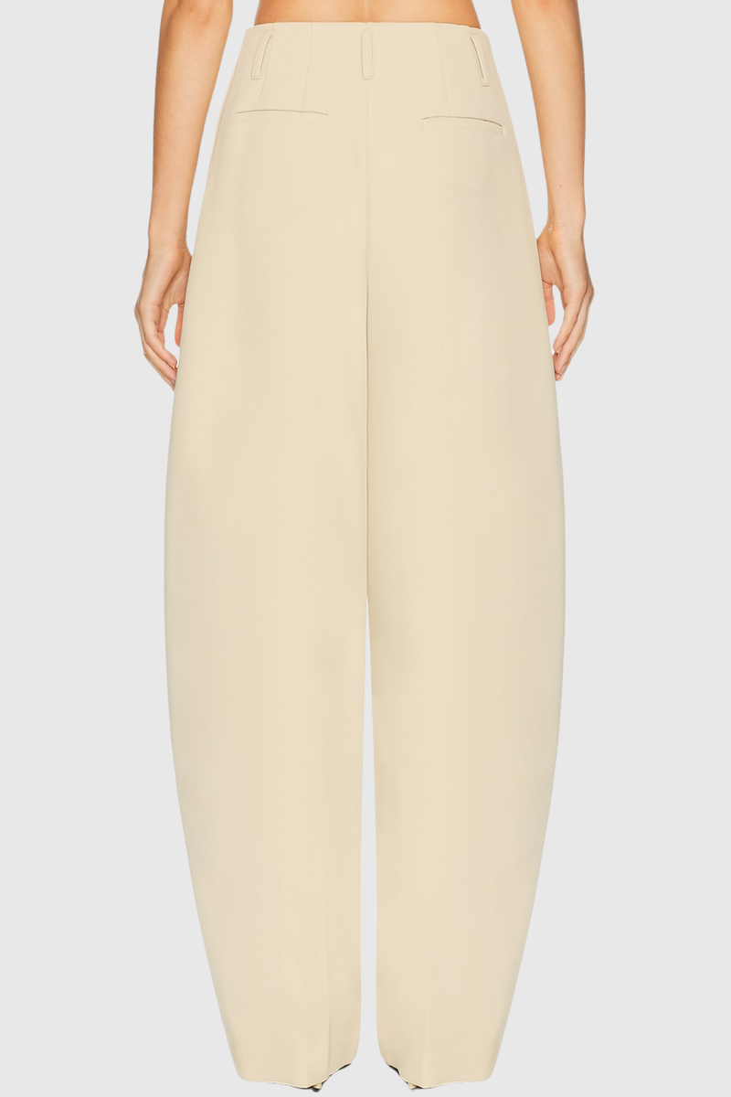 Polished Pants with an Effortless Classic Look