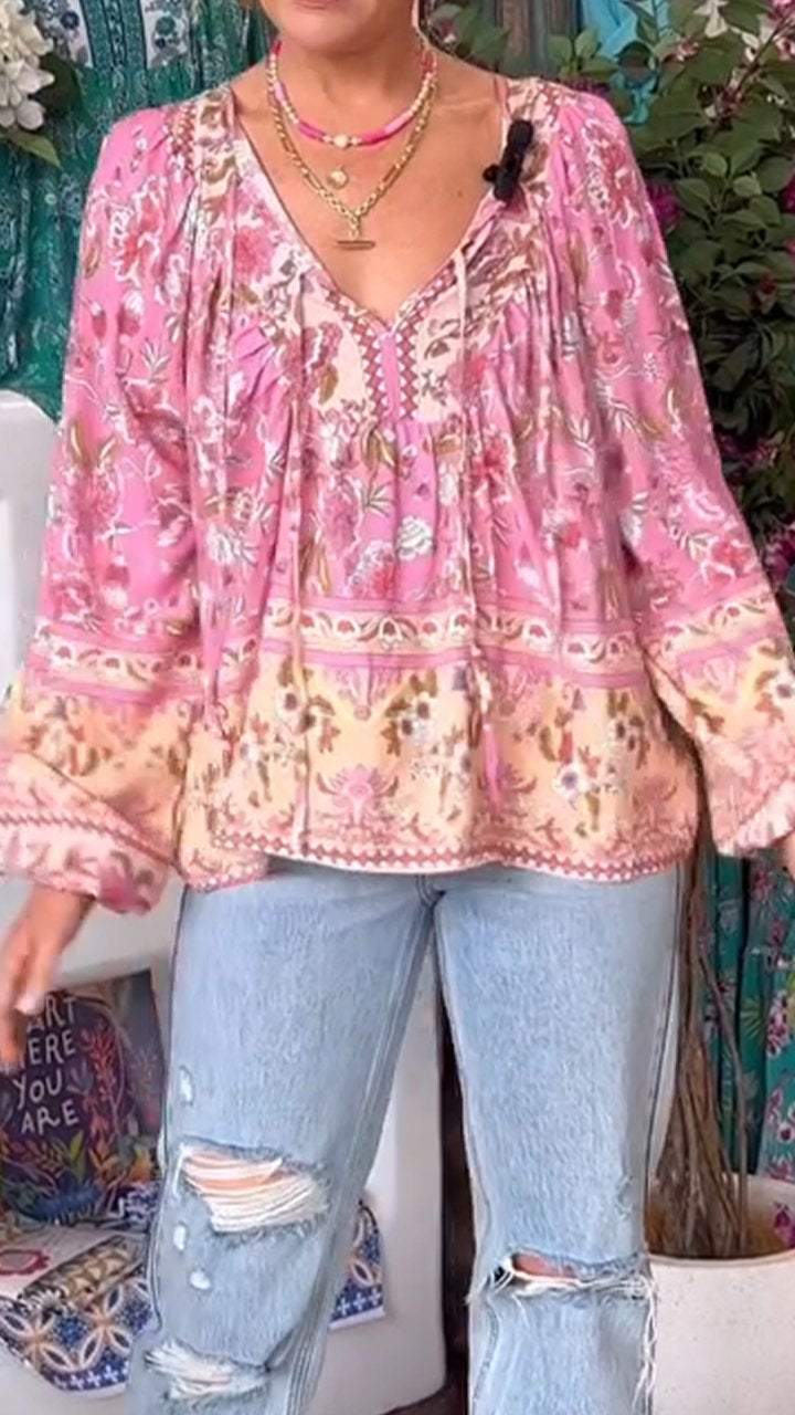 Classic Vintage & Enduringly Stylish Top