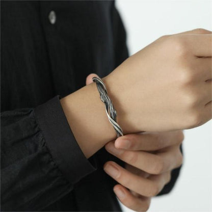 Effortlessly Elegant Garment with a Timeless Design